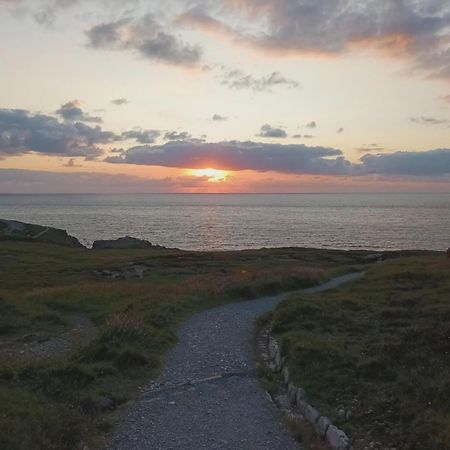 Malin Head Solastobann Arthouse Room 1 En-Suite Exterior photo