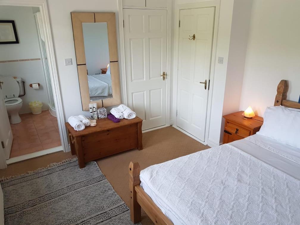 Malin Head Solastobann Arthouse Room 1 En-Suite Exterior photo