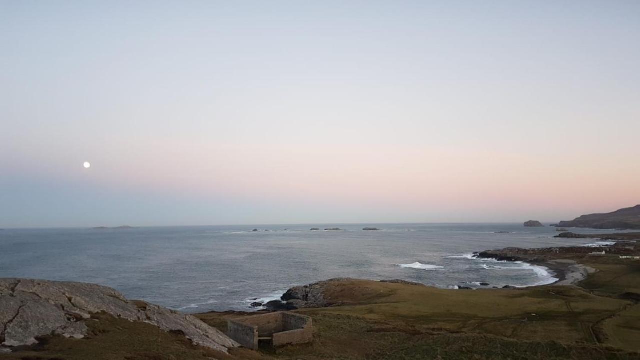 Malin Head Solastobann Arthouse Room 1 En-Suite Exterior photo