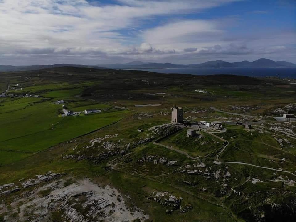 Malin Head Solastobann Arthouse Room 1 En-Suite Exterior photo